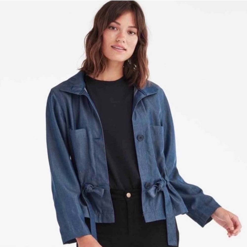 Vetta Capsule The Utility Hooded Jacket Coat in Chambray Women S Button Up READ